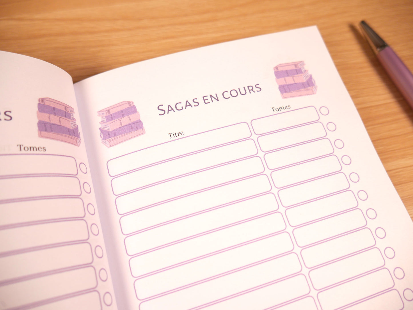 Carnet de lecture A5 sur un bureau sage en cours