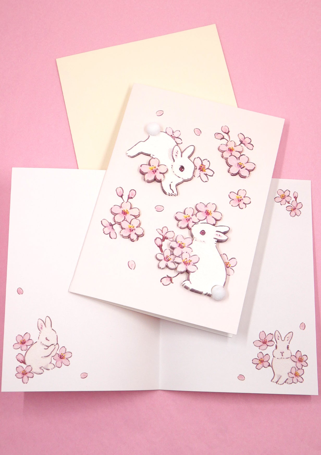Carte 3D et enveloppe - Lapins blancs et sakura - Schinako Moriyama