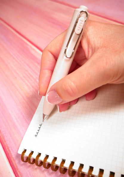 Stylo Gel Mitsubishi Pencil - Uni-ball One P - Momo rose